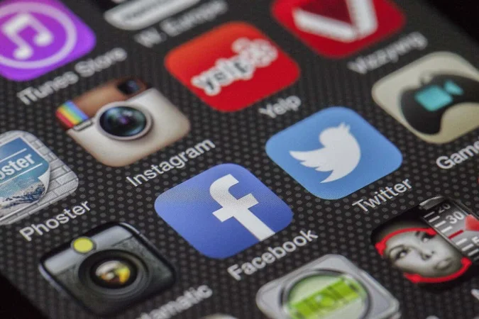 Cómo ver quién está acosando tu perfil de Facebook