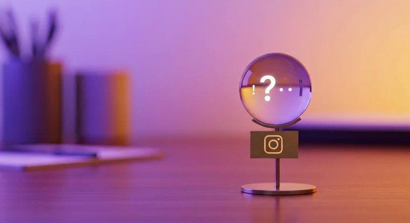 Esfera de cristal iluminada con pregunta y logotipo Instagram grabado