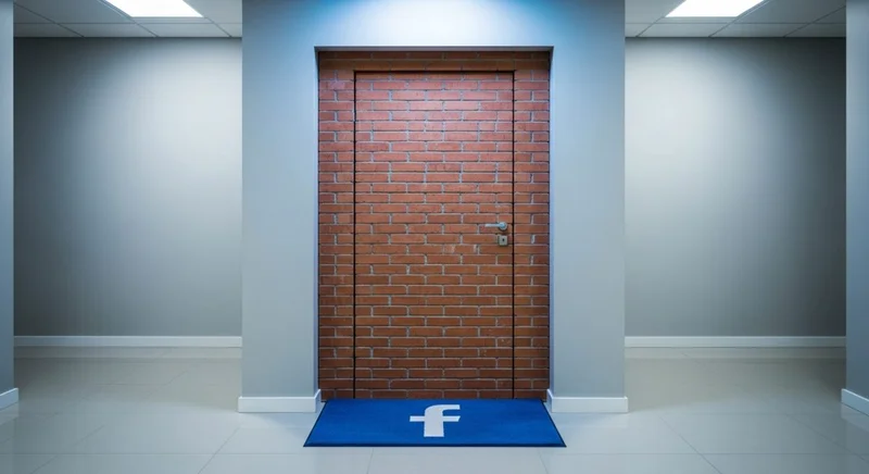Ladrillos sellando la puerta de entrada de un apartamento con el logotipo de Facebook en el felpudo de bienvenida
